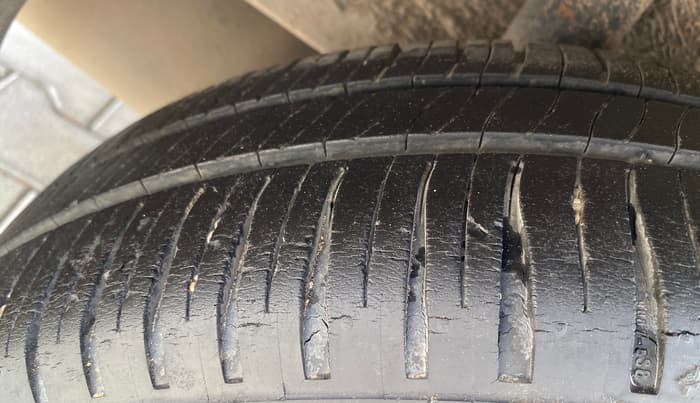 2013 Honda City 1.5L I-VTEC V MT, Petrol, Manual, 81,944 km, Right Rear Tyre Tread