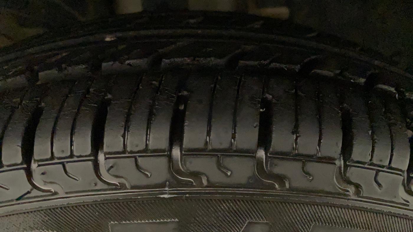 2019 Renault Kwid RXT 1.0 AMT, Petrol, Automatic, 19,408 km, Left Rear Tyre Tread