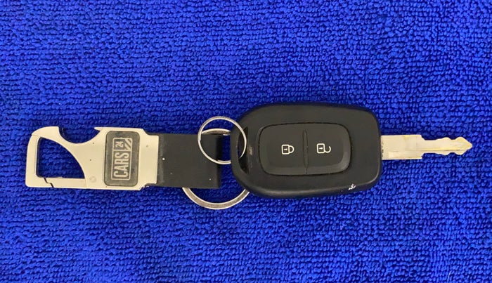 2019 Renault Kwid RXT 1.0 AMT, Petrol, Automatic, 19,408 km, Key Close Up