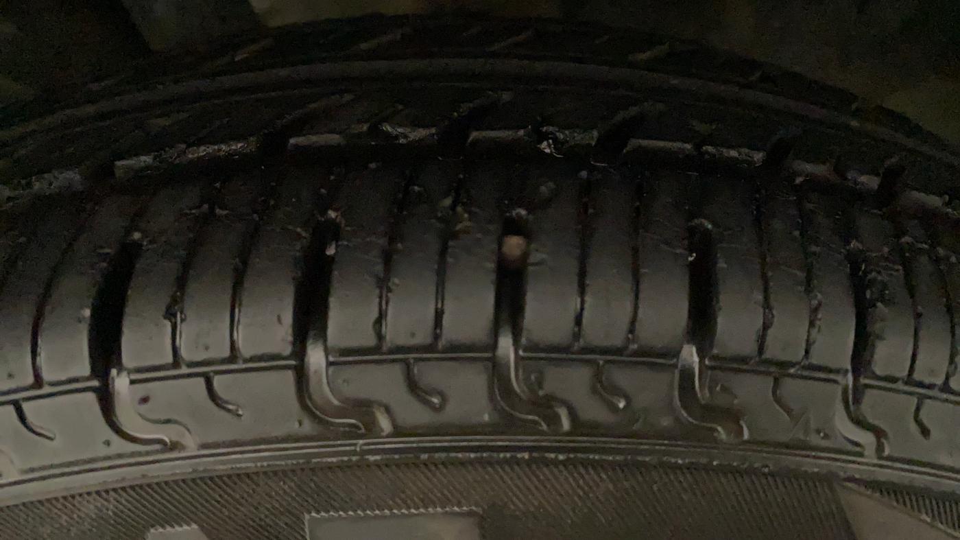 2019 Renault Kwid RXT 1.0 AMT, Petrol, Automatic, 19,408 km, Left Front Tyre Tread