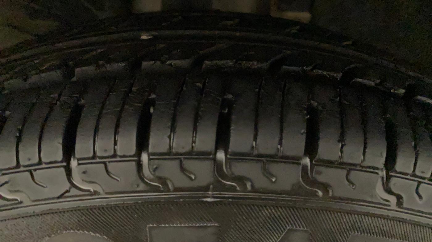 2019 Renault Kwid RXT 1.0 AMT, Petrol, Automatic, 19,408 km, Right Front Tyre Tread