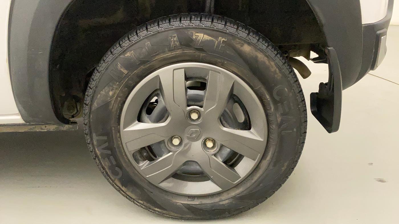 2019 Renault Kwid RXT 1.0 AMT, Petrol, Automatic, 19,408 km, Left Rear Wheel