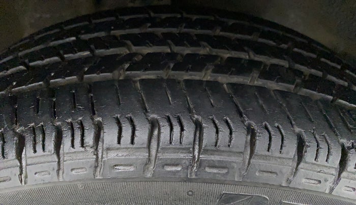 2017 Maruti Alto K10 VXI (O) AMT, Petrol, Automatic, 13,988 km, Right Front Tyre Tread