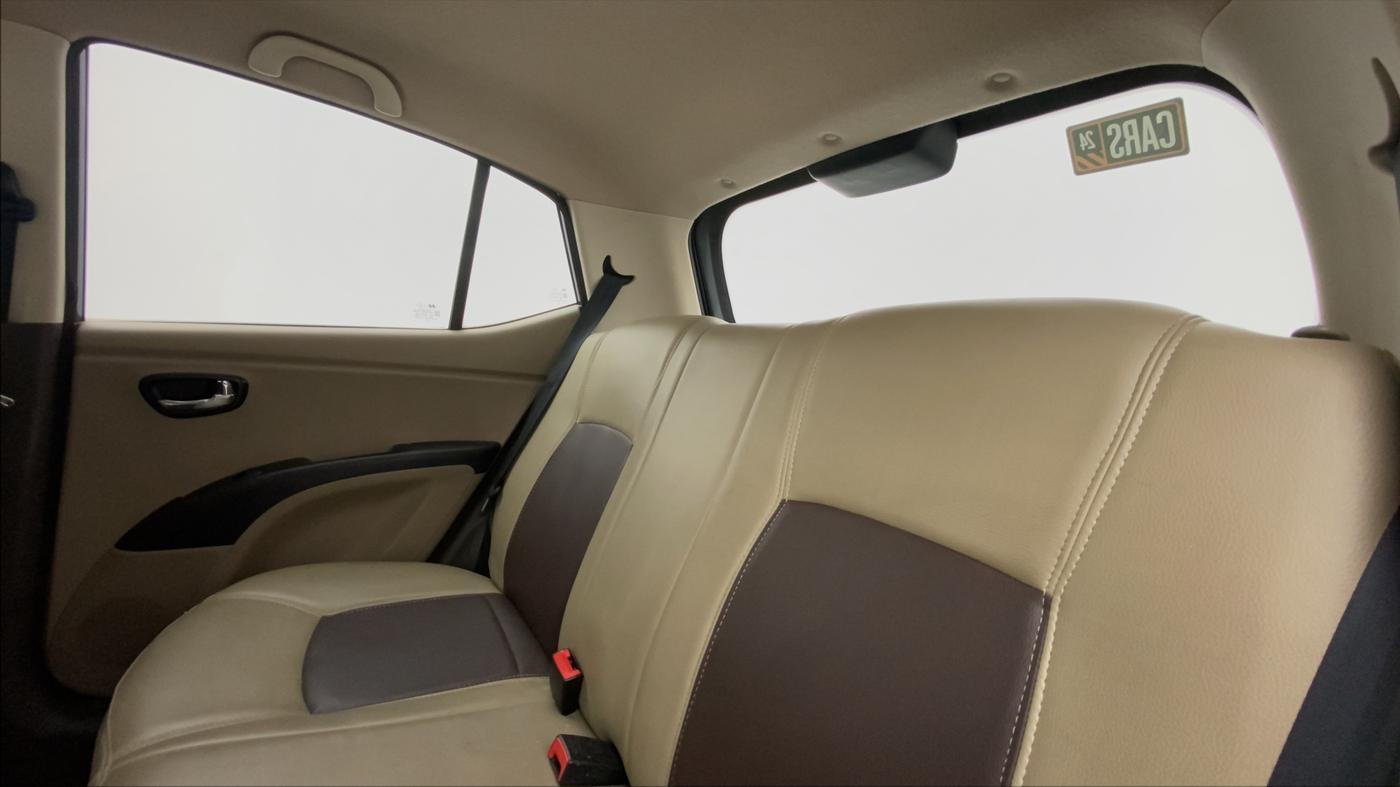2012 Hyundai i10 MAGNA 1.2, Petrol, Manual, 22,363 km, Right Side Rear Door Cabin