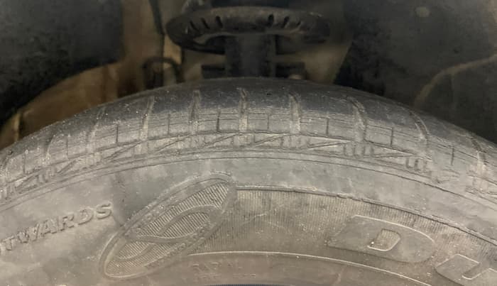 2021 Volkswagen Polo TRENDLINE 1.0L, Petrol, Manual, 56,113 km, Right Front Tyre Tread