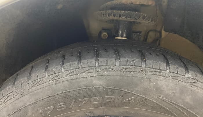 2021 Volkswagen Polo TRENDLINE 1.0L, Petrol, Manual, 56,113 km, Left Front Tyre Tread