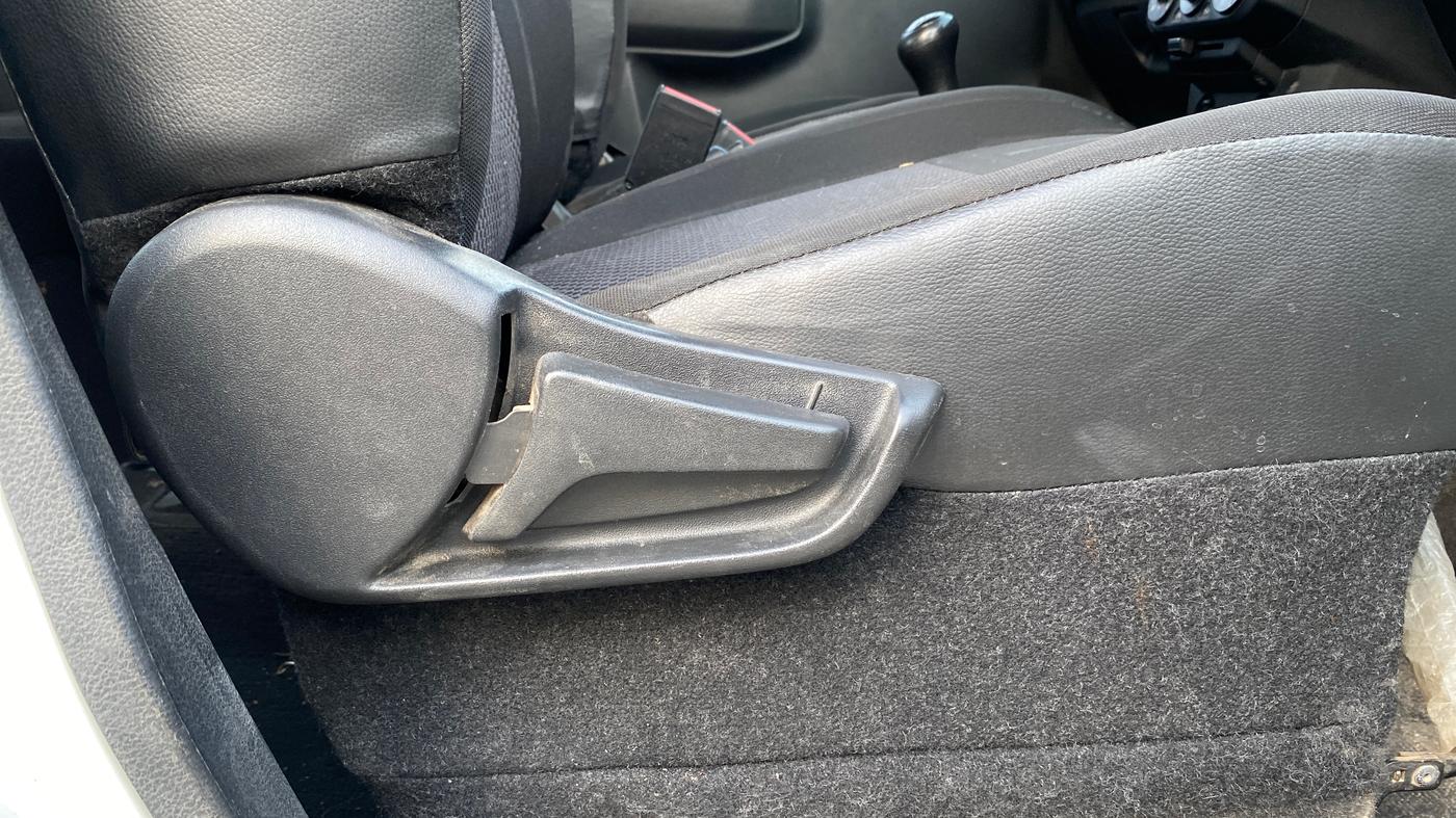 2020 Maruti S PRESSO VXI+, Petrol, Manual, 59,851 km, Driver Side Adjustment Panel