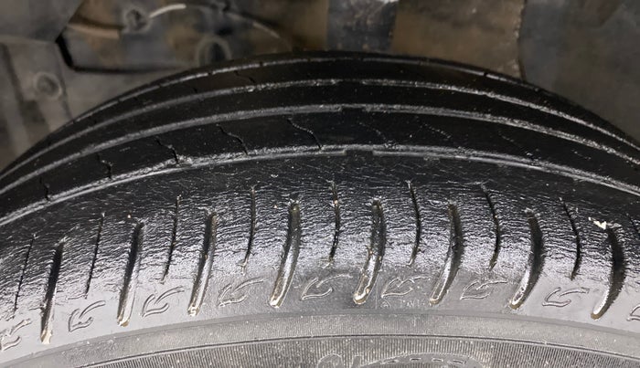 2020 Maruti Vitara Brezza VXI, Petrol, Manual, 74,600 km, Left Front Tyre Tread
