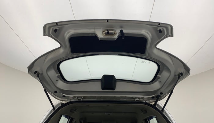 2016 Mahindra Kuv100 K4 D 5 STR, Diesel, Manual, 39,327 km, Boot Door Open