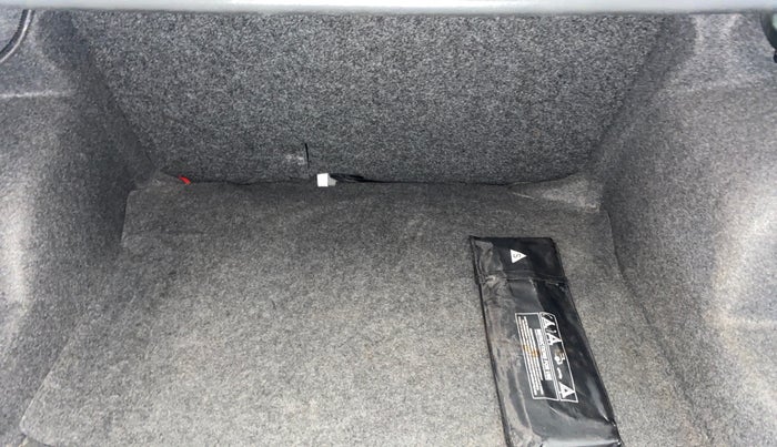 2019 Volkswagen Ameo TRENDLINE 1.0L, Petrol, Manual, 48,540 km, Boot Inside