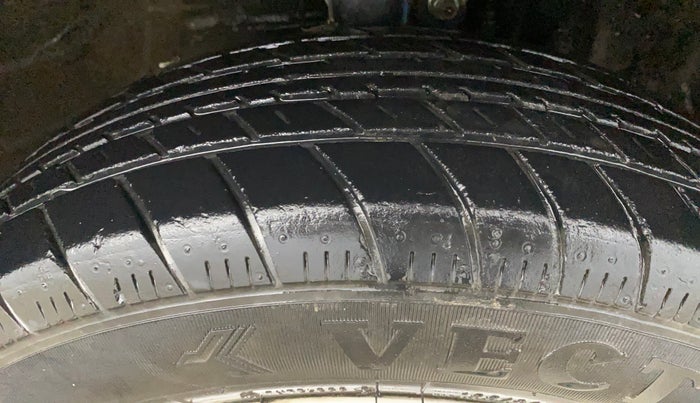 2019 Maruti New Wagon-R LXI CNG 1.0, CNG, Manual, 1,09,645 km, Right Front Tyre Tread