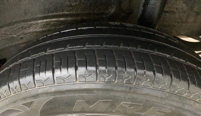 2019 Maruti New Wagon-R LXI CNG 1.0, CNG, Manual, 1,09,645 km, Left Rear Tyre Tread