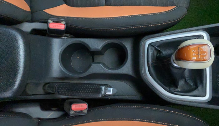 2019 Hyundai Creta SX 1.6 DIESEL DUAL TONE, Diesel, Manual, 75,218 km, Gear Lever