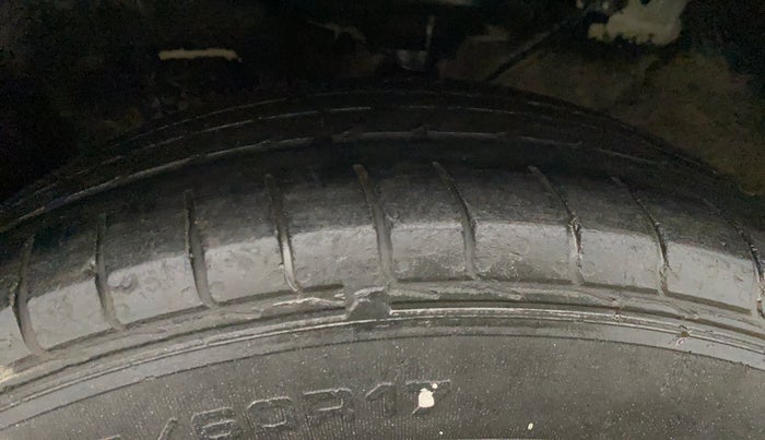 2019 Hyundai Creta SX 1.6 DIESEL DUAL TONE, Diesel, Manual, 75,218 km, Left Front Tyre Tread