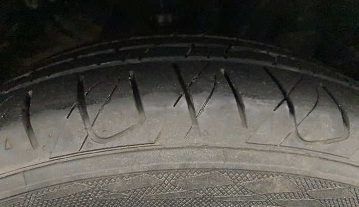 2019 Hyundai Creta SX 1.6 DIESEL DUAL TONE, Diesel, Manual, 75,218 km, Right Front Tyre Tread