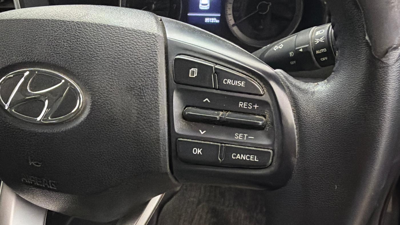 2021 Hyundai VENUE SX 1.0 TURBO IMT, Petrol, Manual, 35,126 km, Adaptive Cruise Control