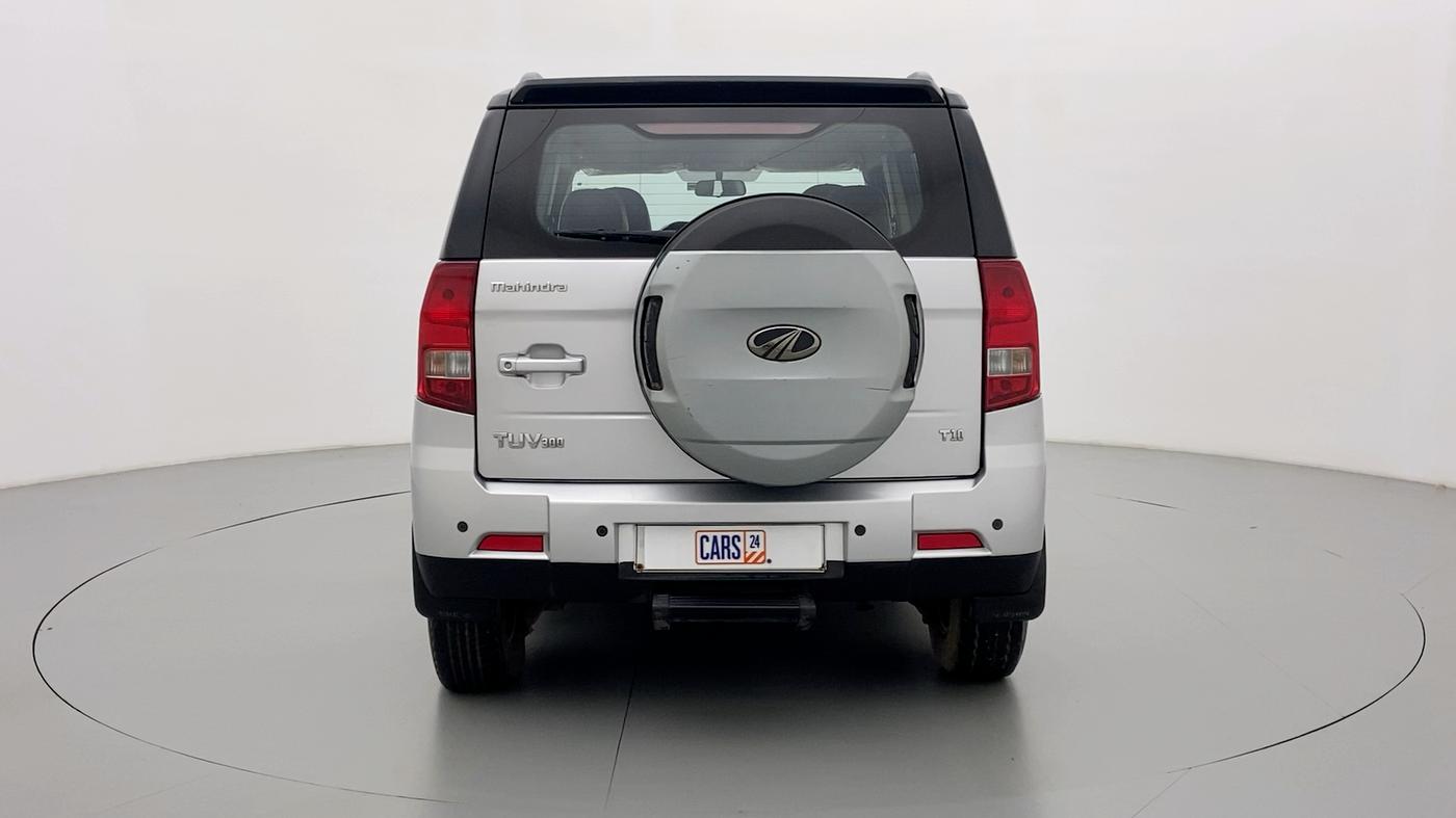2018 Mahindra TUV300 T 10 MT Dual Tone, Diesel, Manual, 76,944 km, Back/Rear