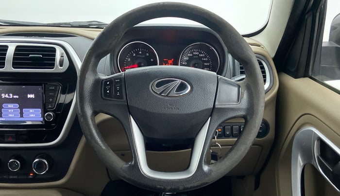 2018 Mahindra TUV300 T 10 MT Dual Tone, Diesel, Manual, 76,944 km, Steering Wheel Close Up