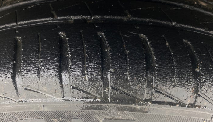 2022 Renault Kwid CLIMBER MT 1.0, Petrol, Manual, 38,000 km, Left Rear Tyre Tread