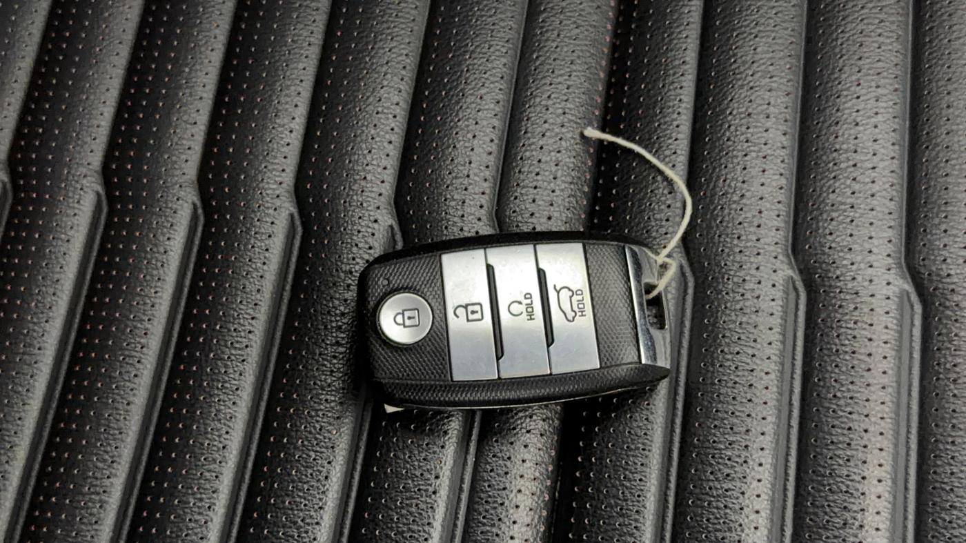 2020 KIA SONET GTX PLUS 1.0 DCT, Petrol, Automatic, 51,663 km, Key Close Up