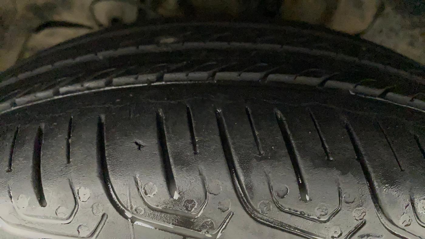 2022 Tata Tiago XZ PLUS CNG, CNG, Manual, 52,907 km, Left Front Tyre Tread