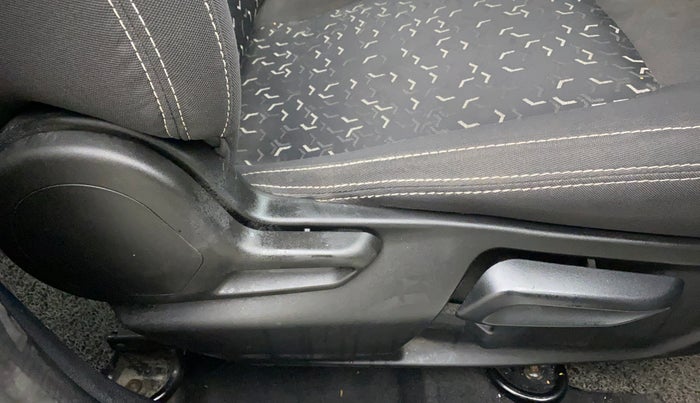 2022 Tata Tiago XZ PLUS CNG, CNG, Manual, 52,907 km, Driver Side Adjustment Panel
