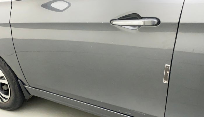 2022 Tata Tiago XZ PLUS CNG, CNG, Manual, 52,907 km, Front passenger door - Slightly dented