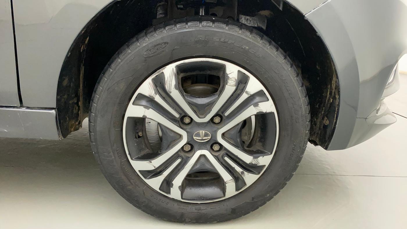 2022 Tata Tiago XZ PLUS CNG, CNG, Manual, 52,907 km, Right Front Wheel