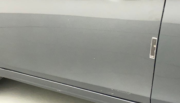 2022 Tata Tiago XZ PLUS CNG, CNG, Manual, 52,907 km, Front passenger door - Minor scratches