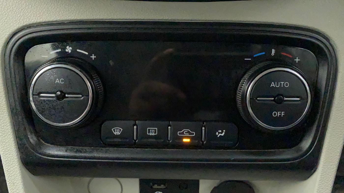 2022 Tata Tiago XZ PLUS CNG, CNG, Manual, 52,907 km, Automatic Climate Control