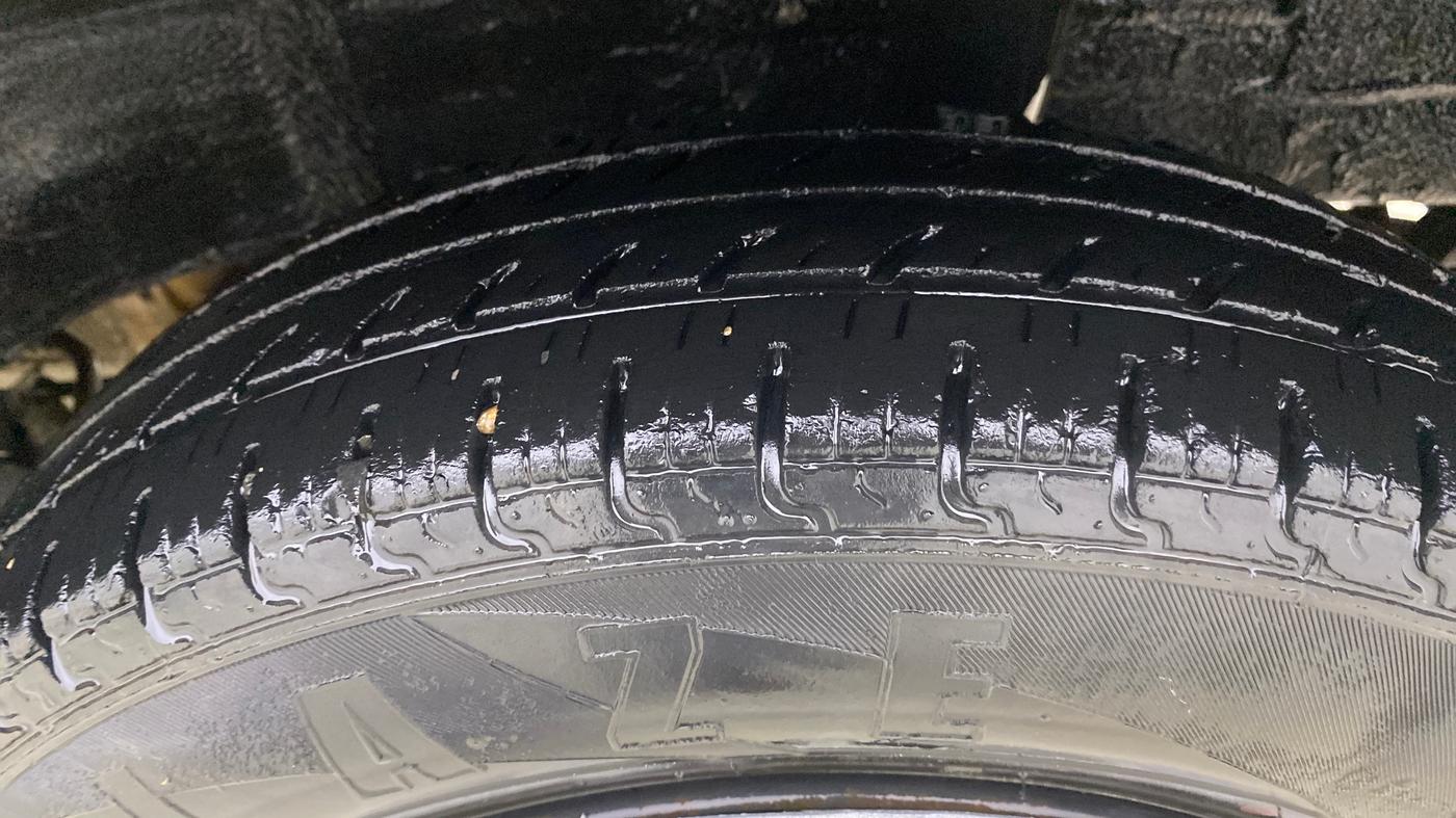 2019 Renault Kwid RXT 1.0 AMT (O), Petrol, Automatic, 35,531 km, Left Rear Tyre Tread