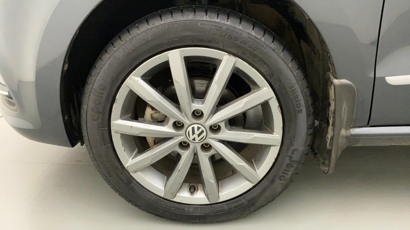 2019 Volkswagen Polo HIGHLINE PLUS 1.0, Petrol, Manual, 15,966 km, Left Front Wheel