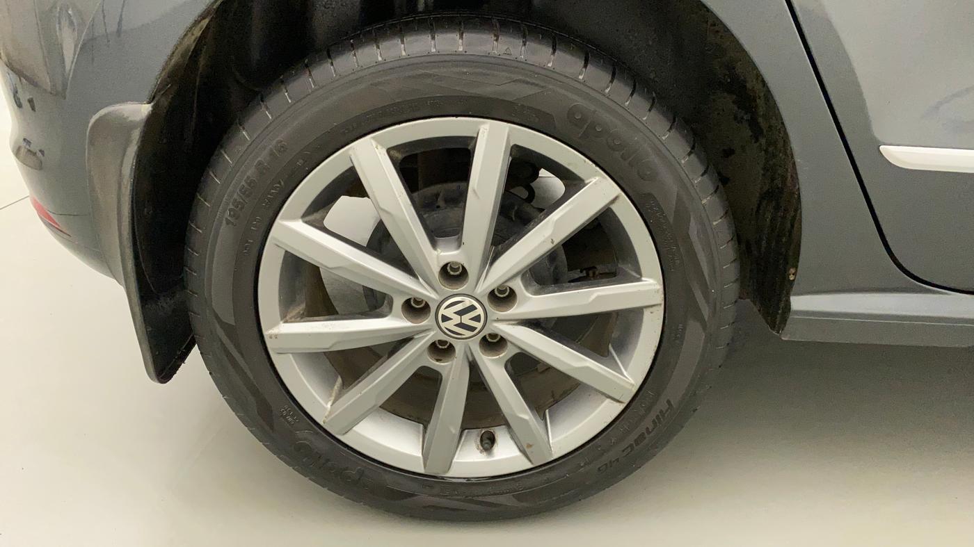 2019 Volkswagen Polo HIGHLINE PLUS 1.0, Petrol, Manual, 15,966 km, Right Rear Wheel
