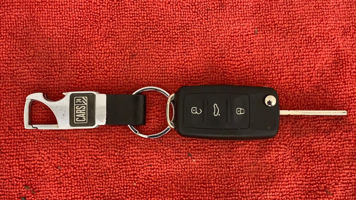 2019 Volkswagen Polo HIGHLINE PLUS 1.0, Petrol, Manual, 15,966 km, Key Close Up
