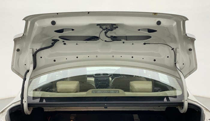 2018 Maruti Dzire ZXI AMT, CNG, Automatic, 62,127 km, Boot Door Open