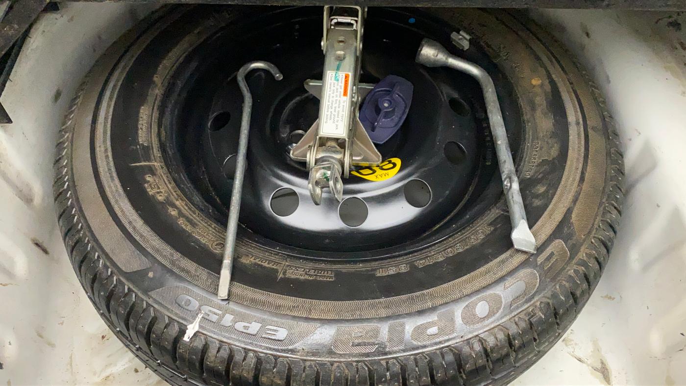 2018 Maruti Dzire ZXI AMT, CNG, Automatic, 62,127 km, Spare Tyre