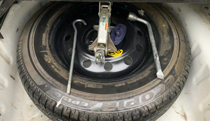 2018 Maruti Dzire ZXI AMT, CNG, Automatic, 62,127 km, Spare Tyre