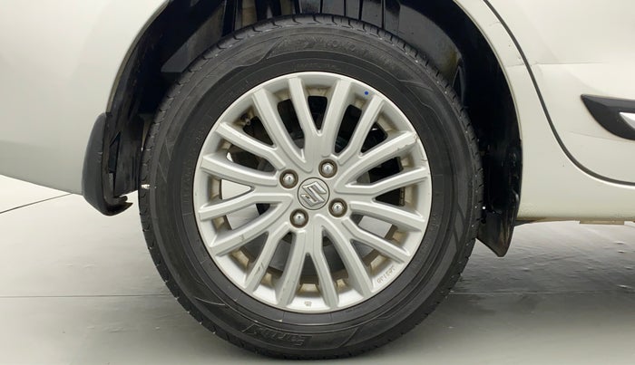 2018 Maruti Dzire ZXI AMT, CNG, Automatic, 62,127 km, Right Rear Wheel
