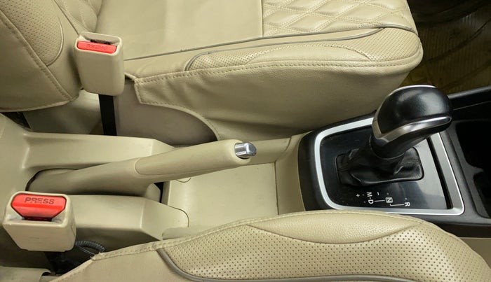 2018 Maruti Dzire ZXI AMT, CNG, Automatic, 62,127 km, Gear Lever