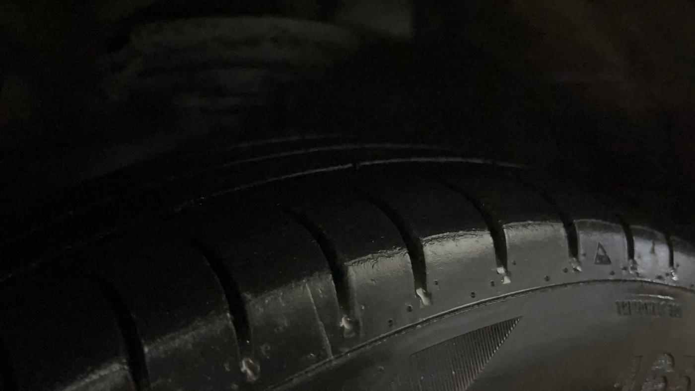 2015 Hyundai Xcent S 1.2, Petrol, Manual, 85,465 km, Left Front Tyre Tread
