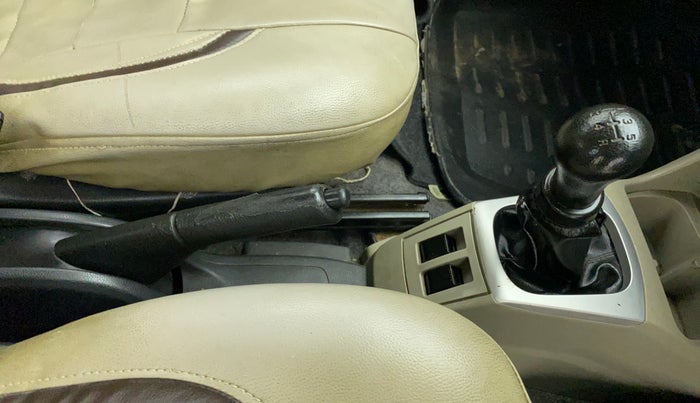 2015 Maruti Alto K10 VXI, Petrol, Manual, 60,831 km, Gear Lever