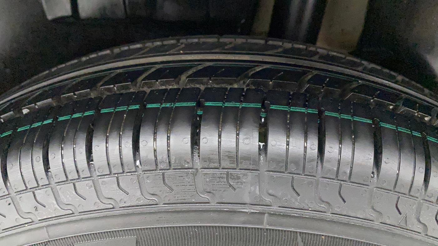 2018 Maruti Dzire VXI, Petrol, Manual, 1,04,974 km, Left Rear Tyre Tread