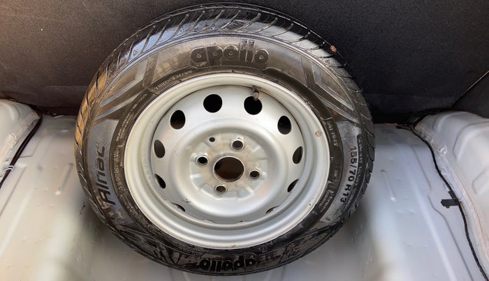 2018 Hyundai Eon ERA +, Petrol, Manual, 33,667 km, Spare Tyre