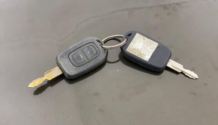 2018 Renault Kwid RXT 1.0, CNG, Manual, 62,760 km, Key Close Up