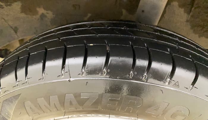 2018 Renault Kwid RXT 1.0, CNG, Manual, 62,760 km, Left Rear Tyre Tread