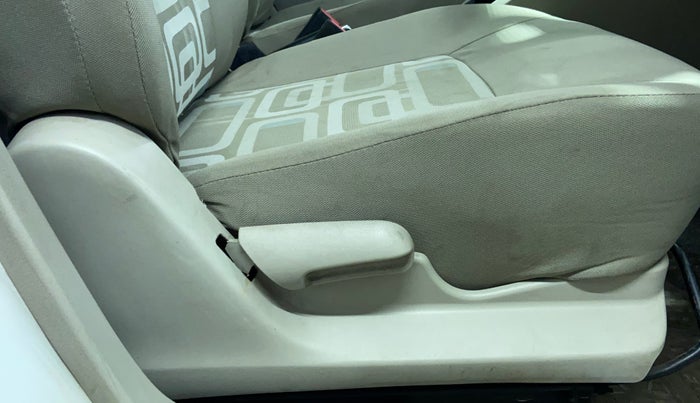 2019 Maruti Celerio VXI, Petrol, Manual, 1,15,752 km, Driver Side Adjustment Panel