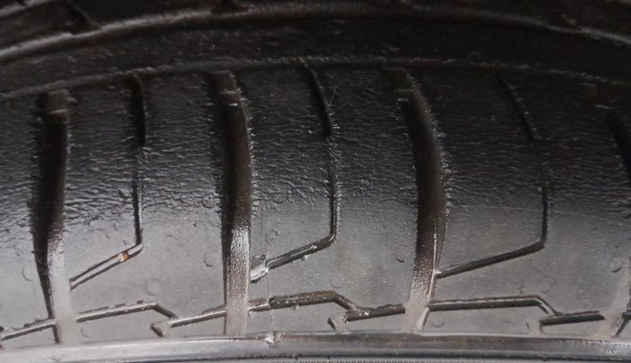 2021 KIA SELTOS HTX IVT 1.5 PETROL, Petrol, Automatic, 74,746 km, Right Front Tyre Tread