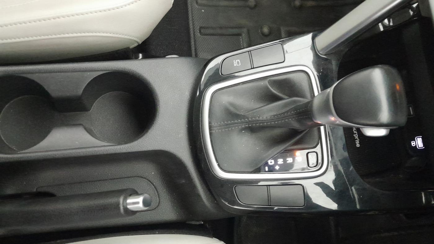 2021 KIA SELTOS HTX IVT 1.5 PETROL, Petrol, Automatic, 74,746 km, Gear Lever