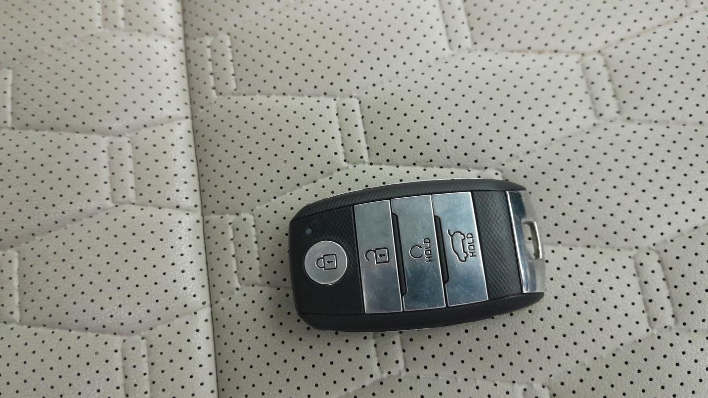 2021 KIA SELTOS HTX IVT 1.5 PETROL, Petrol, Automatic, 74,746 km, Key Close Up