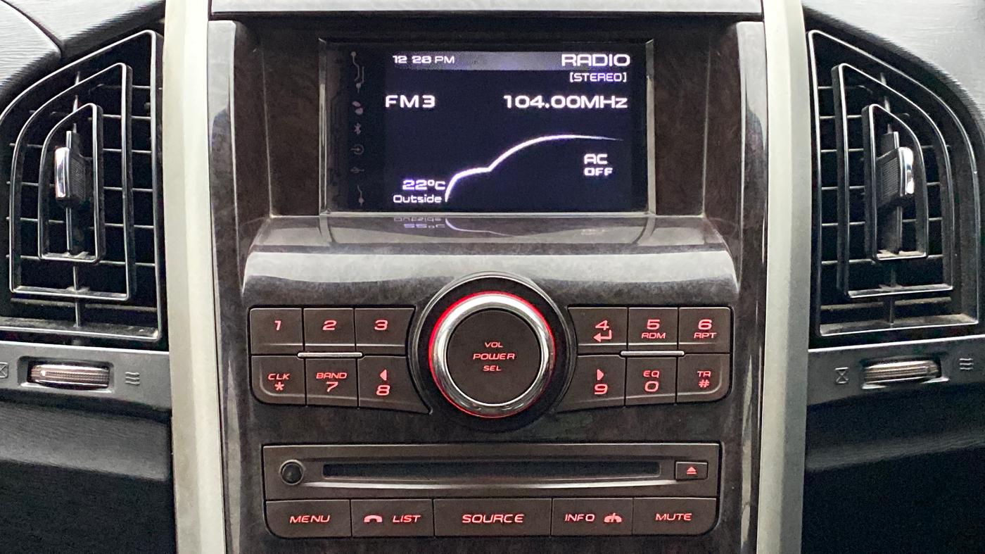 2015 Mahindra XUV500 W6 4X2, Diesel, Manual, 67,077 km, Infotainment System